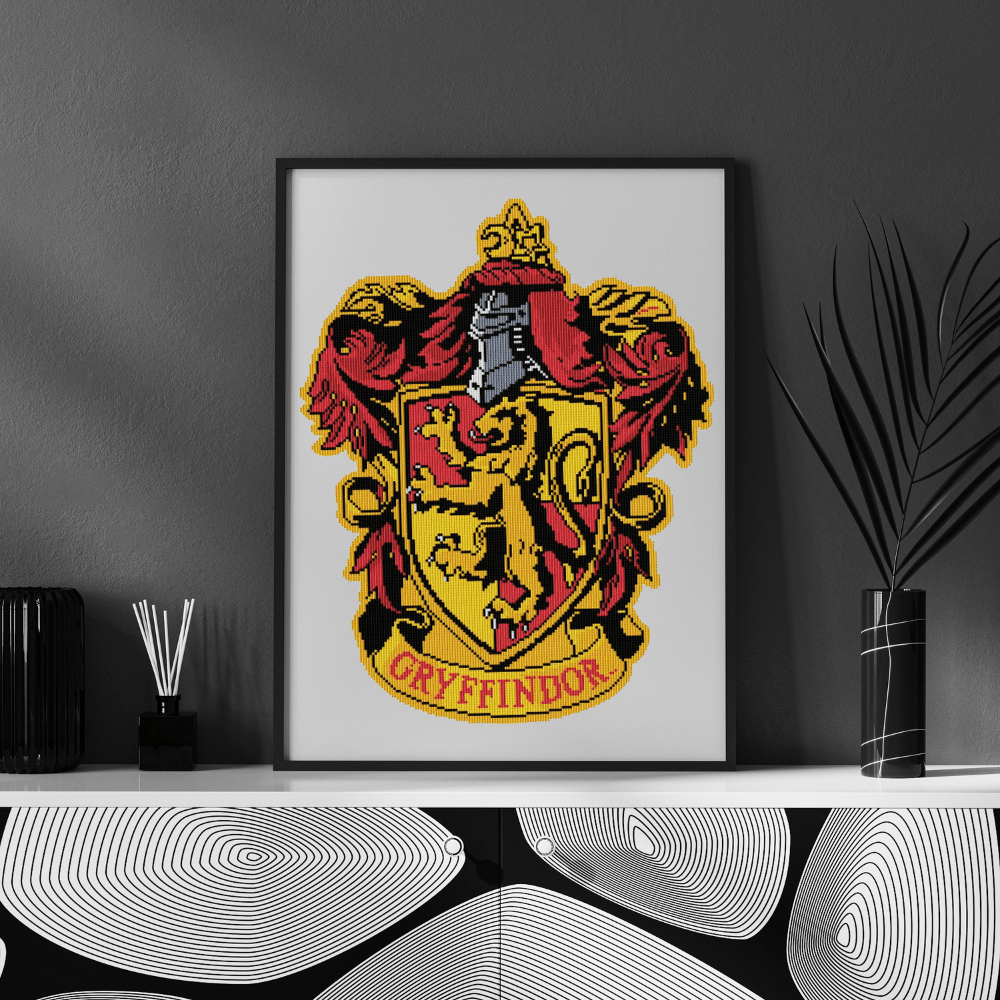 19.7" x 23.6" / 50cm x 60cm Gryffindor Crest - Diamond Painting Kit